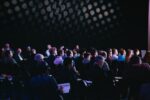 Curadoria de Dados em Eventos: O Novo Campo de Batalha dos Congressos