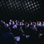 Curadoria de Dados em Eventos: O Novo Campo de Batalha dos Congressos